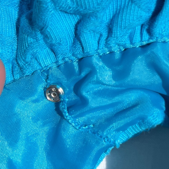 Taylor Sleeveless Ruffle Collar Sheath Dress Blue w/ Circular Textured Pattern - Picture 7 of 12